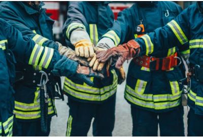 Challenges sportifs des pompiers : les meilleurs gants Rostaing pour les relever